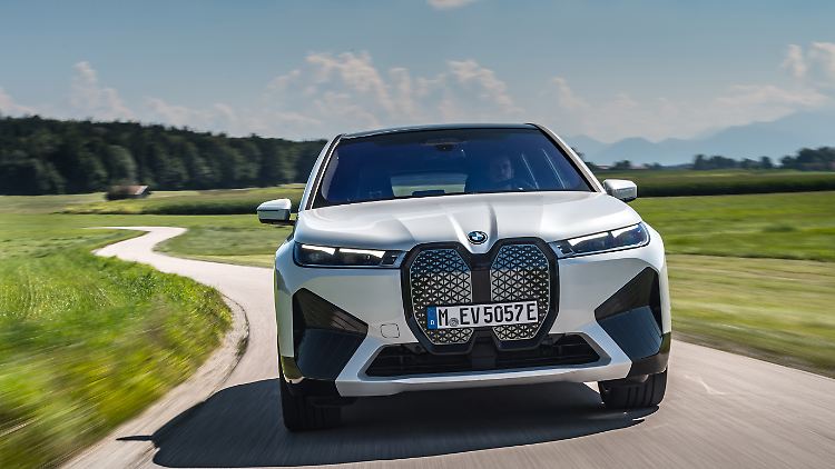 Mit 2,5 Tonnen Anhängelast ist der BMW iX ganz vorn. Dafür muss der Kunde aber auch tief in die Tasche greifen.
