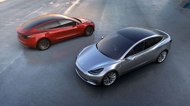 Teslas Schlachtschiff, das Model S, kann nichts ziehen. Der kleine Bruder, Model 3, schon.