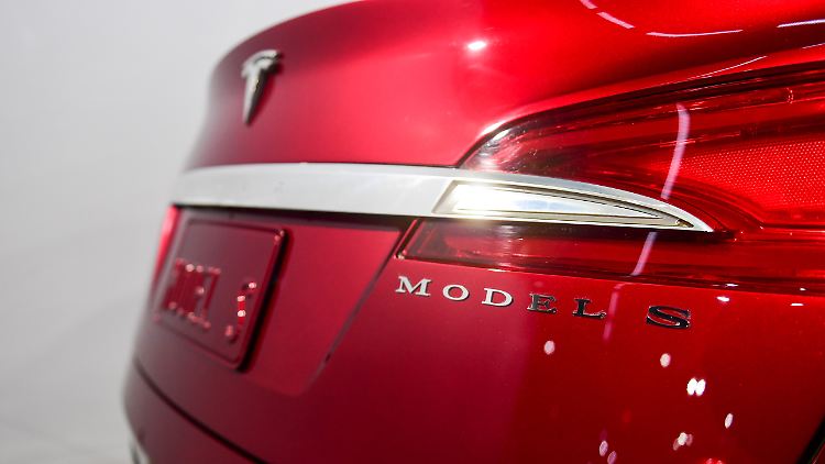 Bei fast 120.000 Model-S-Fahrzeugen könnte die vordere Kofferraumverriegelung falsch ausgerichtet sein.