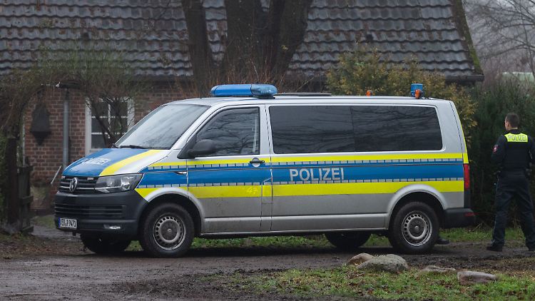 Am Dienstag erschoss ein 64-Jähriger zwei Menschen im kleinen Ort Fischerhude. Zu seinen Motiven schweigt der mutmaßliche Täter bisher. 