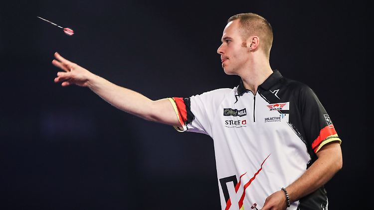Max Hopp war jahrelang die Nummer eins im deutschen Dartsport.