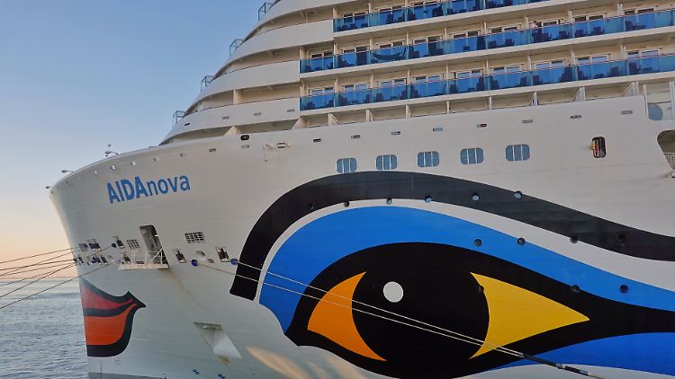 Noch hat die "Aida Nova" den Hafen von Lissabon nicht verlassen.