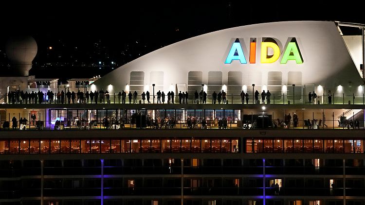 Die 2844 Passagiere der "Aida Nova" hätten Silvester gerne woanders verbracht.