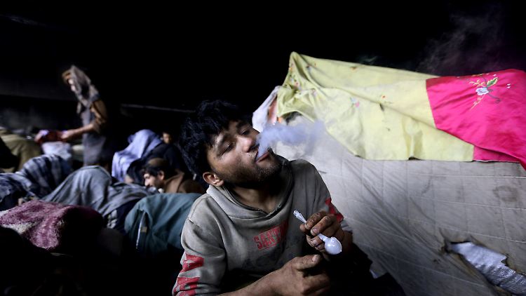 Auch gegen Drogenabhängige gehen die Taliban seit ihrer Machtübernahme streng vor.