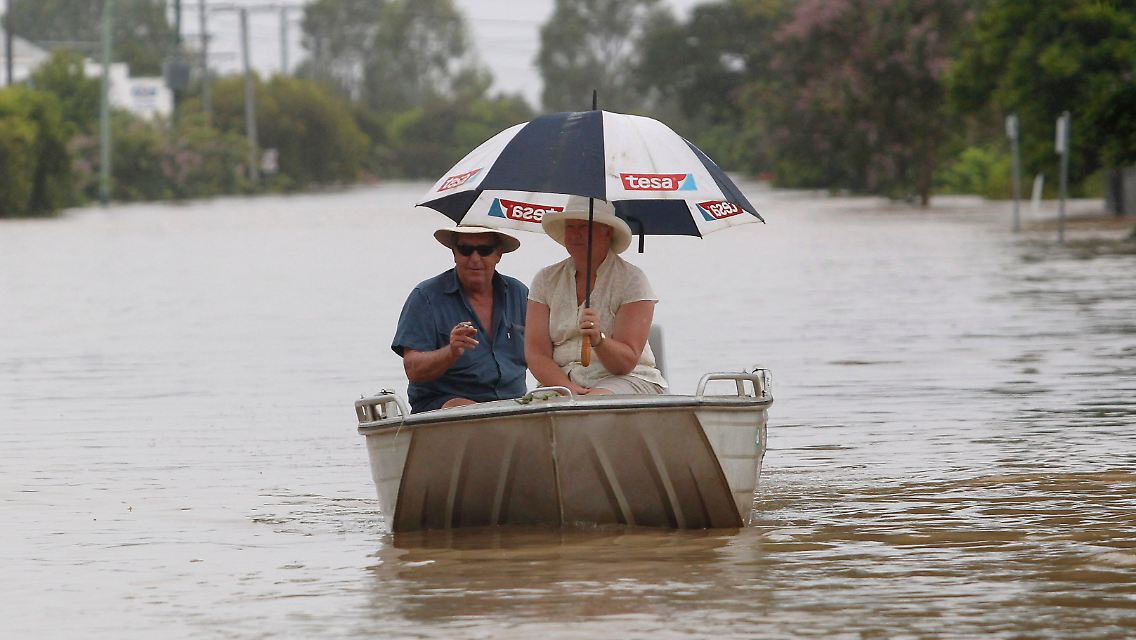 2011-01-06T040427Z_01_DGM05_RTRMDNP_3_AUSTRALIA-FLOODS.JPG6138080068716962007.jpg