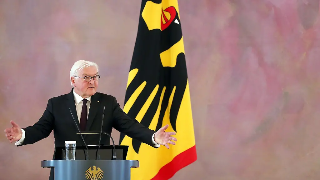 Drei-Tage-Niedersachsen-statt-Berlin-Bundespraesident-Frank-Walter-Steinmeier-arbeitet-von-Nordhorn-aus