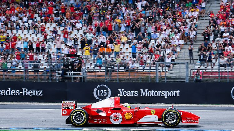 2019 drehte Mick Schumacher auf dem Hockenheim-Ring einige Runden im alten Ferrari seines Vaters.