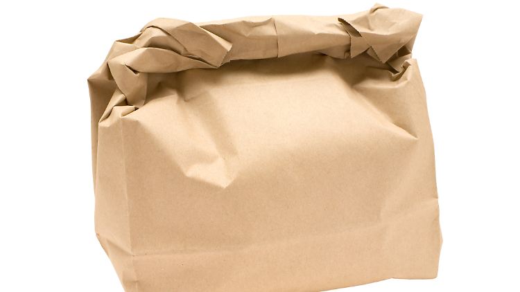 Die Einweg-Papiertüte hat eine schlechtere Öko-Bilanz als der Einweg-Plastikbeutel.