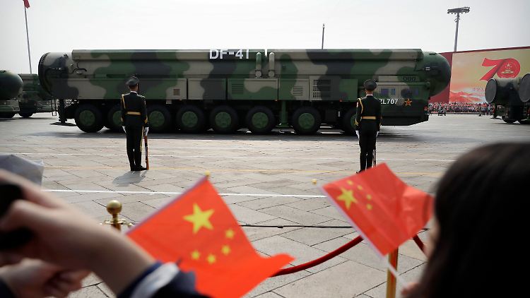 Das Waffenarsenal soll weiter "modernisiert" werden, heißt es aus Peking.