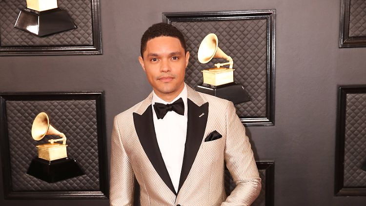 Auch in diesem Jahr führt Trevor Noah durch den wann auch immer stattfindenden Abend.