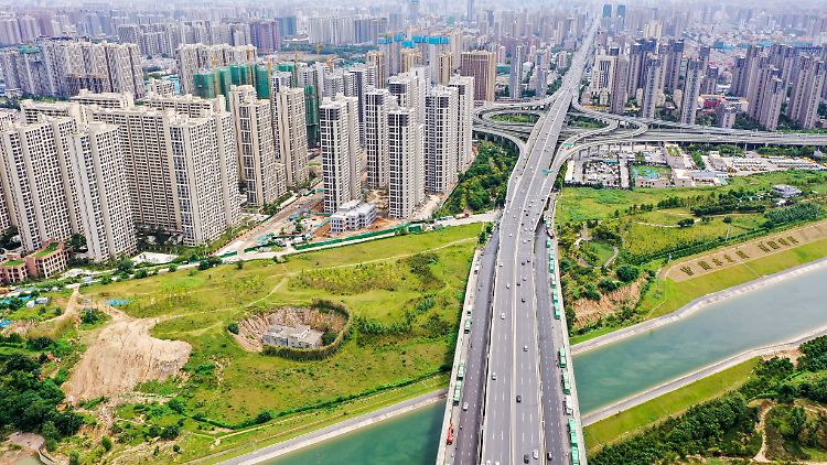 Ambitioniert: Nach elf Neuinfektionen in den letzten Tagen will die chinesische Führung alle zwölf Millionen Einwohner der Metropole Zhengzhou auf das Coronavirus testen lassen. 