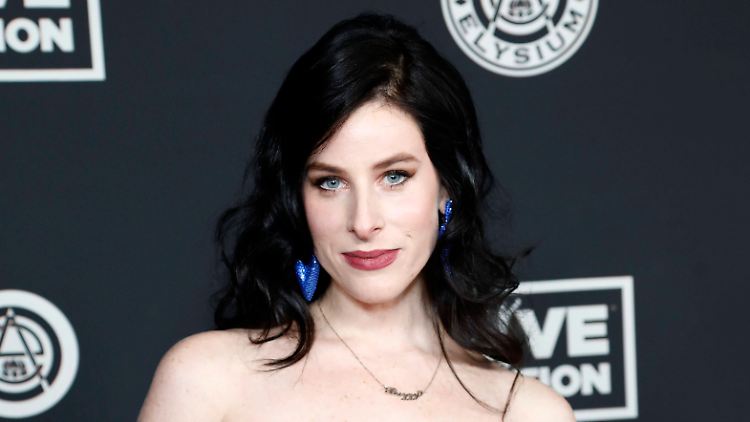 Möchte nicht nur auf Tour gehen, sondern auch bald heiraten: Sasha Spielberg alias Buzzy Lee.