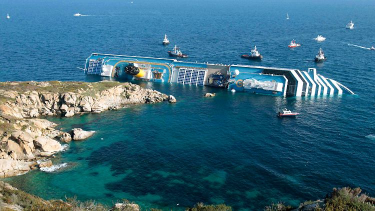 Mit diesem Bild verbinden die meisten Menschen inzwischen die "Costa Concordia".