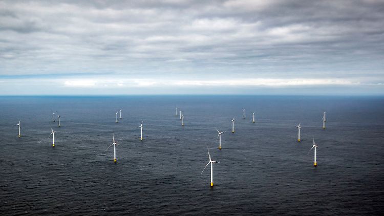 Die Kapitalkosten für Projekte mit erneuerbaren Energien sind massiv gestiegen. Lange Genehmigungsverfahren machen sie zudem zeitlich ungewiss, was bei den Firmen ebenfalls ins Kontor haut. 