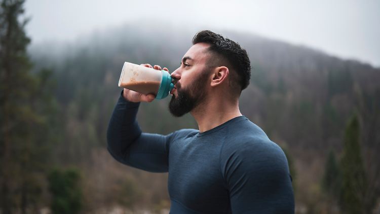 Wer Muskeln will, braucht mehr Protein. Stimmt das?