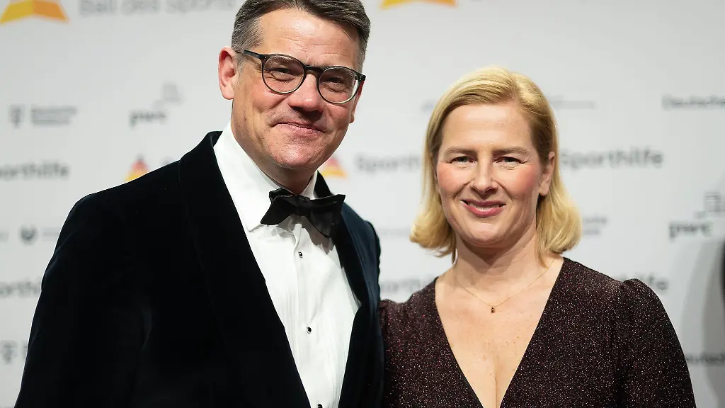 Das-Ehepaar-Raab-Rhein-und-Rhein-setzt-sich-fuer-Betroffene-von-seltenen-Krankheiten-ein