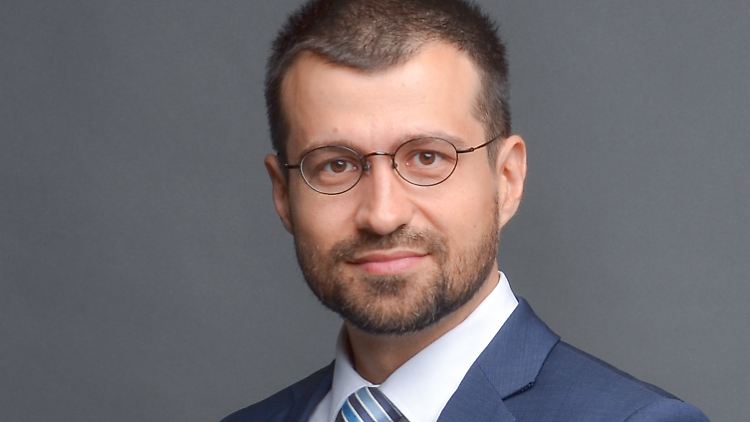 Sergej Sumlenny ist Experte für Russland und Osteuropa. Bis 2021 leitete er das Büro der Heinrich-Böll-Stiftung in Kiew.