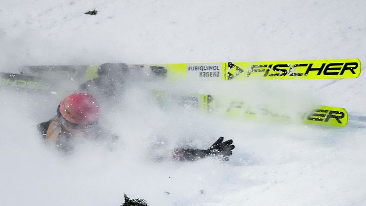 Karl Geiger im Schnee von Bischofshofen.