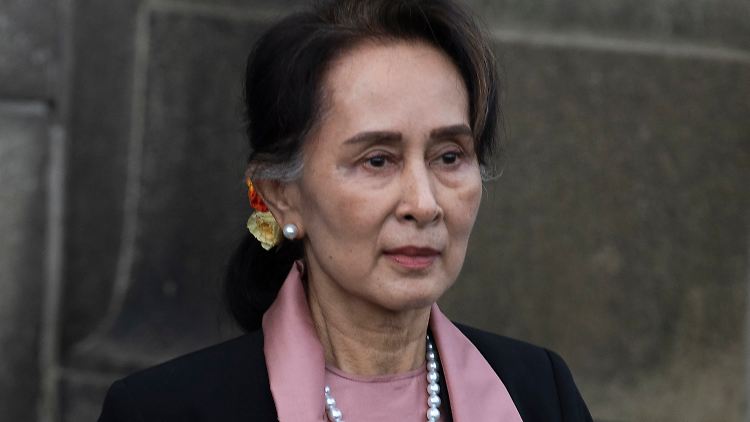  Suu Kyi ist von der Außenwelt abgeschnitten.