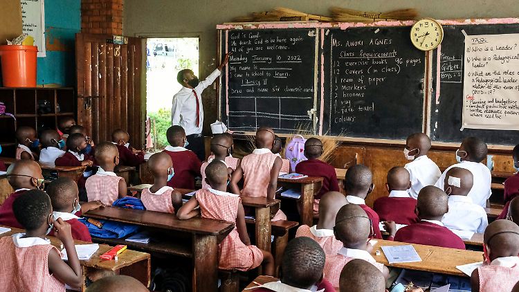 Alle Schülerinnen und Schüler wurden automatisch in die nächsthöhere Klasse versetzt.