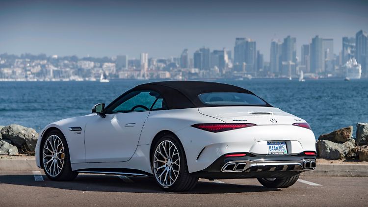 Beim Sound der Abgasanlage des Mercedes-AMG SL hat man sich zurückgenommen, ohne aber zu verleugnen, was für ein Treibsatz hier arbeitet.