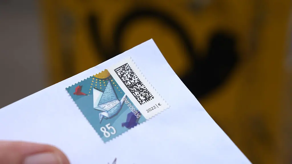 Noch-kostet-der-Versand-eines-Standardbriefs-85-Cent
