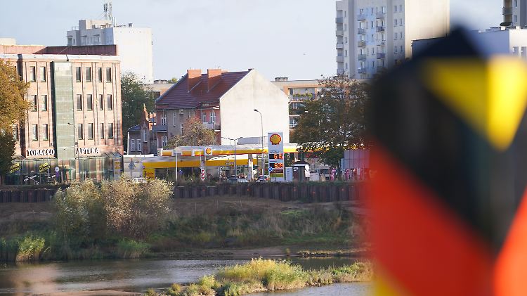 Die gesenkten Spritpreise in Polen dürfte erneut deutsche Autofahrer nach Polen locken.