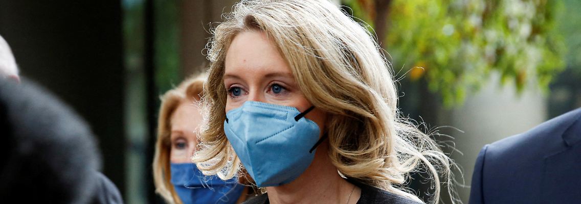 2022-01-04T194245Z_1008559535_RC2NRR9H93VO_RTRMADP_3_THERANOS-HOLMES.JPG