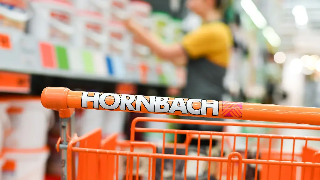 Unter-dem-Strich-verdiente-Hornbach-in-den-Monaten-Juni-bis-August-knapp-81-Millionen-Euro