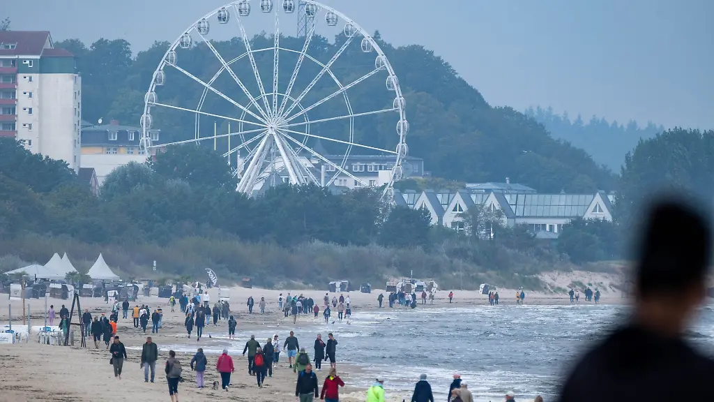In-Mecklenburg-Vorpommern-kann-zu-leichten-Gewittern-kommen-und-an-den-Kuesten-zu-einzelnen-Windboeen