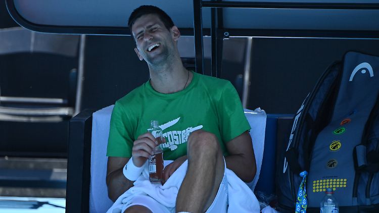 Djokovic bereitet sich auf die Australian Open vor, seine Teilnahme ist aber längst nicht sicher.