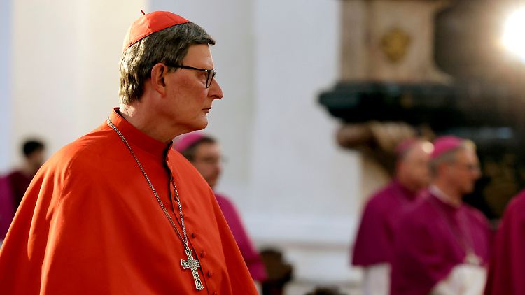 Nachdem die Missbrauchsvorwürfe bekannt gemacht wurden, konnte ein deutlicher Anstieg von Kirchenaustritten verzeichnet werden.