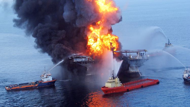Die Explosion auf der Bohrinsel "Deepwater-Horizon" löste die schwerste Ölkatastrophe in der Geschichte der USA aus.