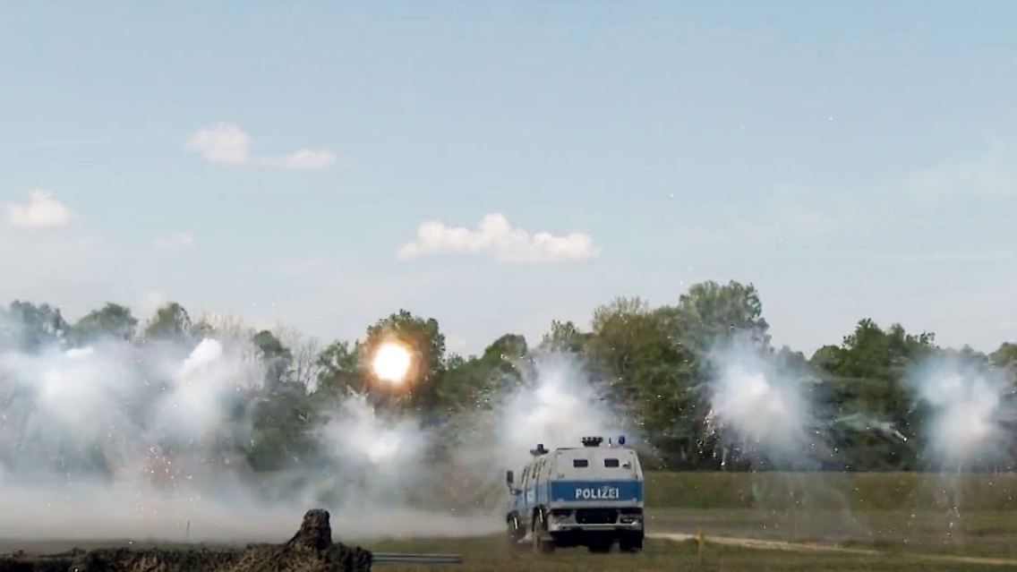 Polizeipanzer.jpg