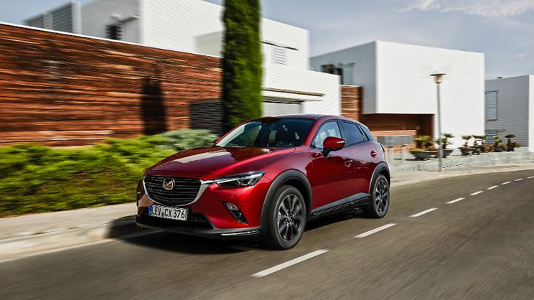 Der Mazda CX-3 wurde unter diesem Namen von 2015 bis 2021 verkauft. Mit der zweiten Generation im vergangenen Jahr wurde das Kürzel in CX-30 geändert.