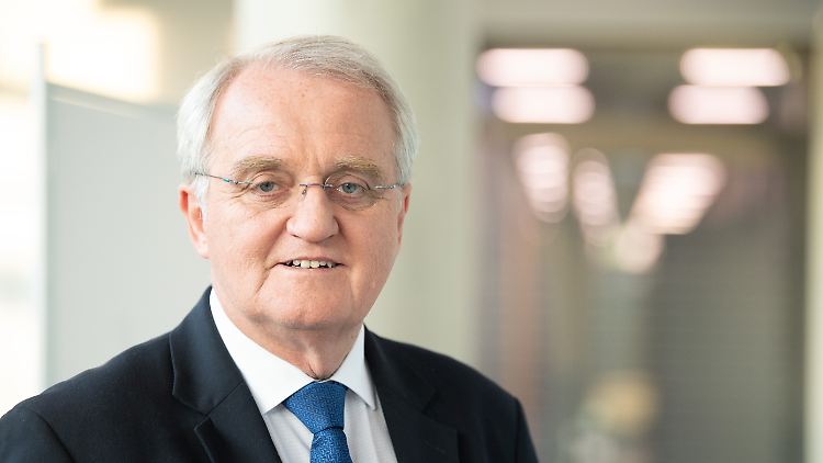 Rainer Wieland verteidigt sein teures Hightech-Büro als wichtiges Projekt.