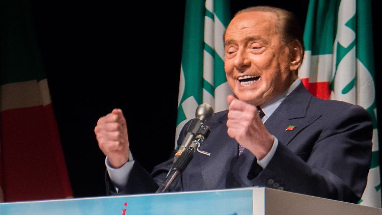 Er will es nochmal wissen: Der 85-jährige Silvio Berlusconi will italienischer Staatspräsident werden. Die Unterstützung der rechten Parteien Lega und Fratelli d'Italia hat er sicher.