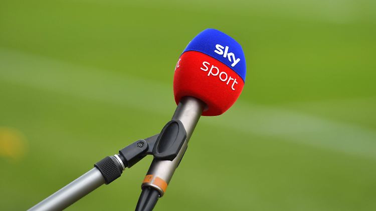 Sky-Abonnenten sahen Werbung statt Fußball.