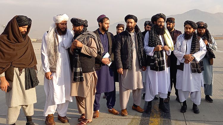 Mitte August 2021 eroberten die Taliban innerhalb weniger Stunden die afghanische Hauptstadt Kabul.