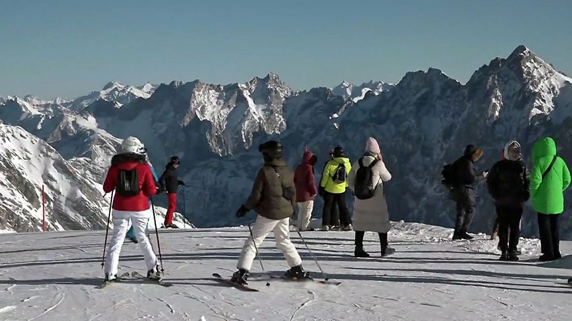 ZugspitzeSki.jpg