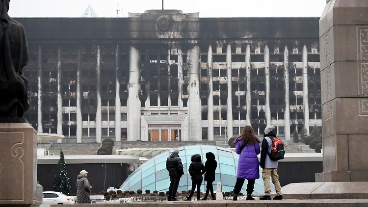 Die gewaltsamen Proteste haben an öffentlichen Gebäuden in Kasachstan sichtbare Spuren hinterlassen.