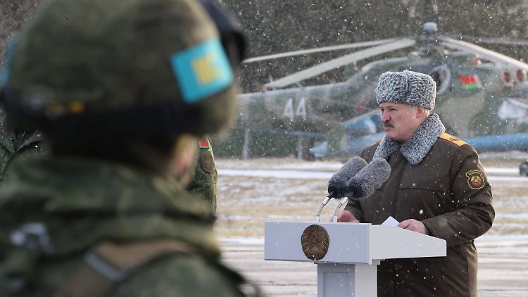 Für den belarussischen Präsidenten Lukaschenko ist die NATO der Aggressor. 