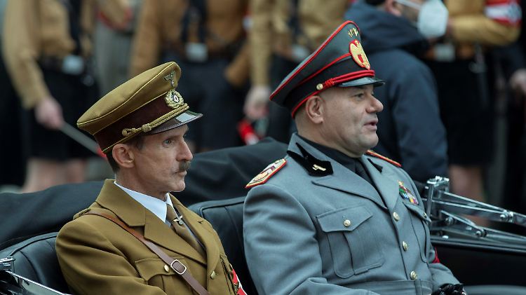 Ulrich Matthes als Adolf Hitler: Viele deutsche Schauspieler wollen keine NS-Verbrecher mehr spielen.