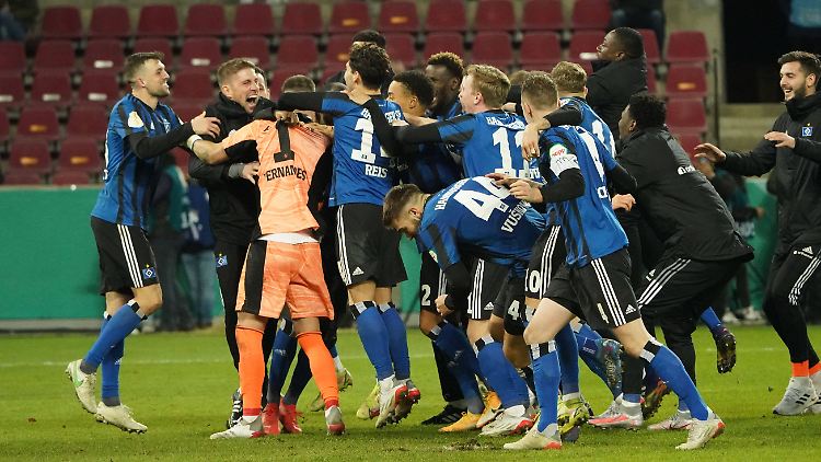 Ausgelassener Jubel beim HSV.