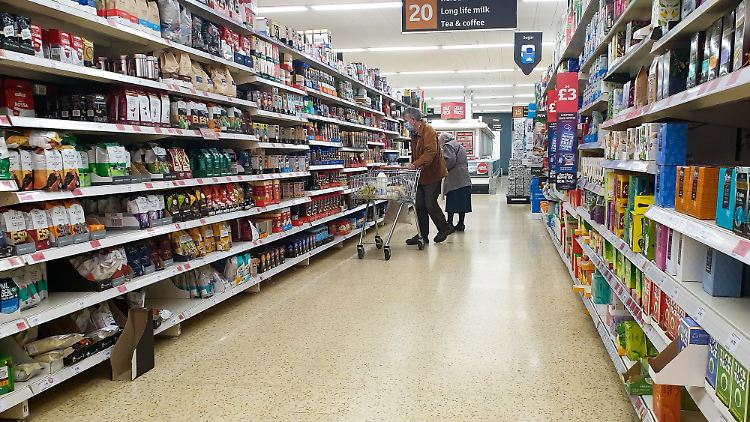  Die rasant steigenden Lebenshaltungskosten könnten nach Ansicht von Experten die Discounter noch begünstigen.