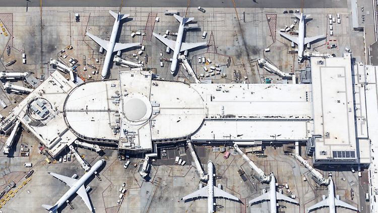 Der Flughafen in Los Angeles aus der Luft.