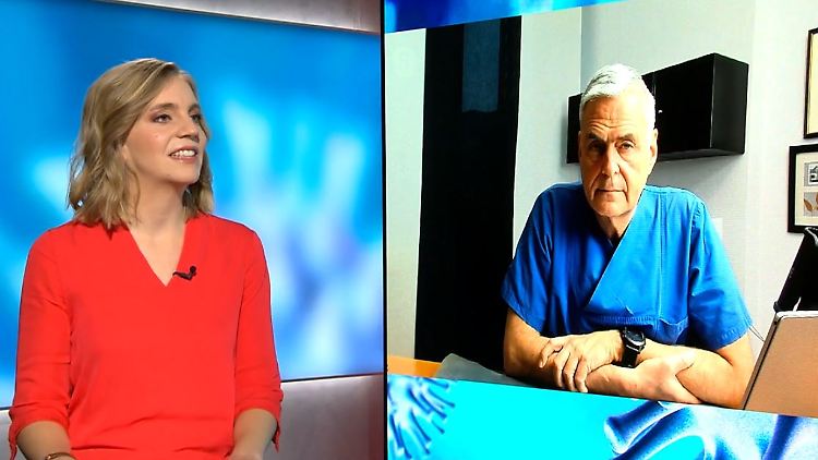 Uwe Janssens, hier im Gespräch mit ntv-Moderatorin Nele Balgo, ist Chefarzt der Klinik für Innere Medizin und Internistische Intensivmedizin am St.-Antonius-Hospital in Eschweiler.