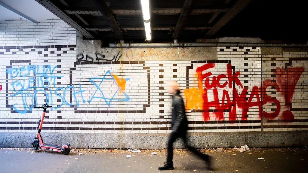 Nach-dem-Terrorangriff-auf-Israel-werden-mehr-antisemitische-Straftaten-registriert