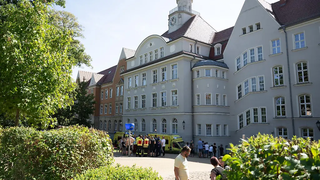 Ansicht-der-Schule-in-Bischofswerda