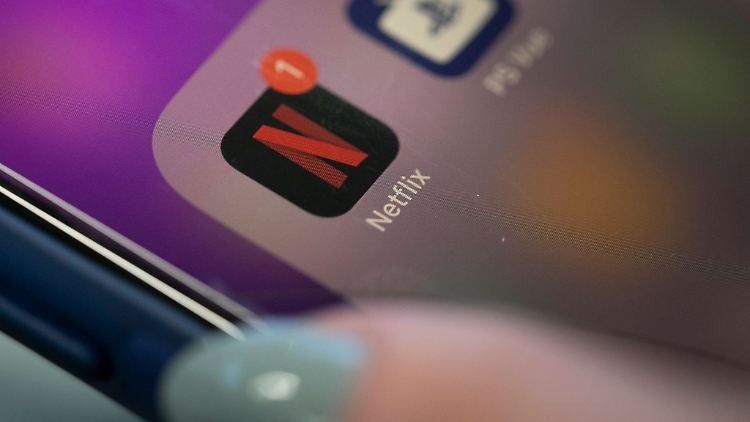 Netflix räumt sich über eine Vertragsklausel das Recht ein, die Abo-Preise "von Zeit zu Zeit" und "nach billigem Ermessen" zu ändern - diese Klausel ist unzulässig.